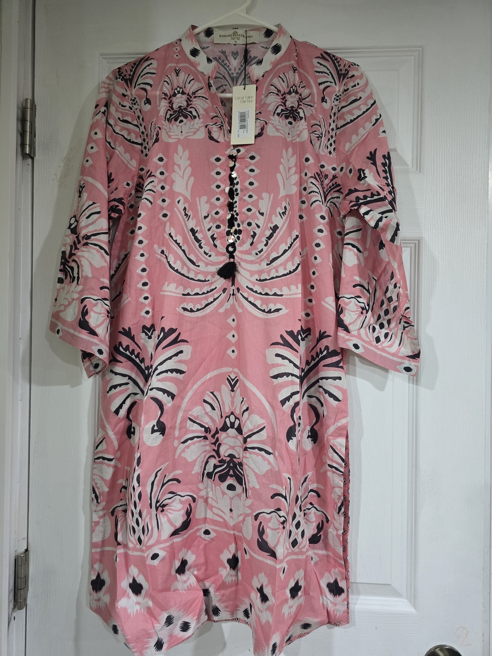 Pakistani 2 Pcs Stiched Ready To Wear Suit.